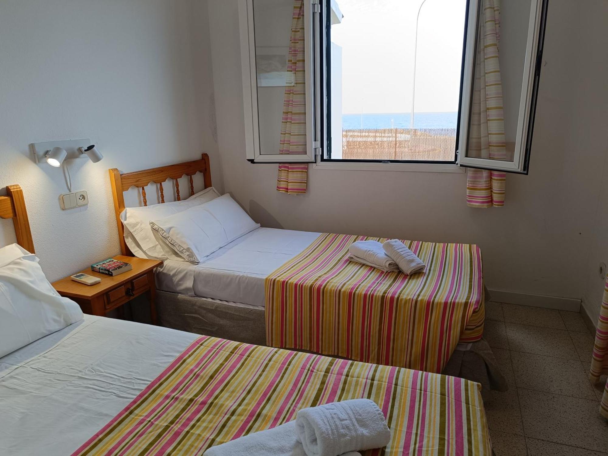 Villa Victor - Primera Linea Mar, Vista A Puesta De Sol Cala'N Blanes  Exterior foto